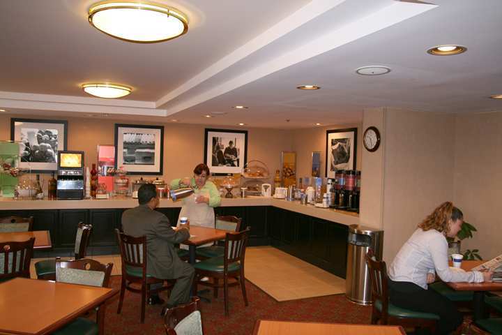 Holiday Inn Express Hartford South - Rocky Hill, An Ihg Hotel Nhà hàng bức ảnh